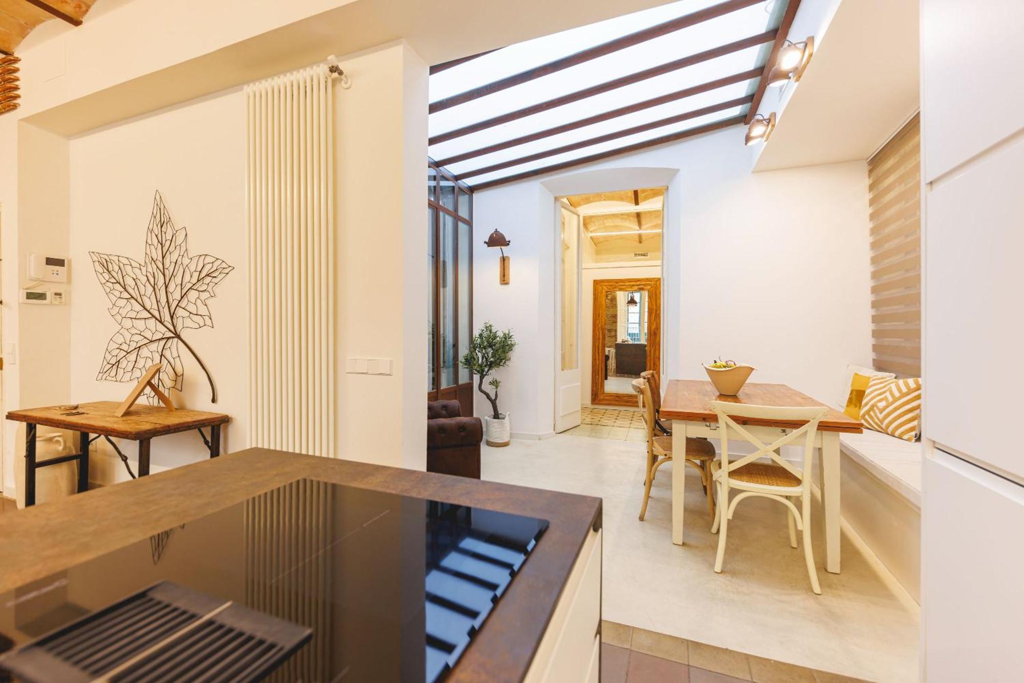 Bravissimo Mercaders 3, Old Town Oasis Apartment